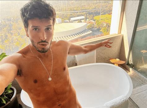 sebastian yatra naked|Sebastian Yatra Shows Off His Extremely Toned Nude Physique。